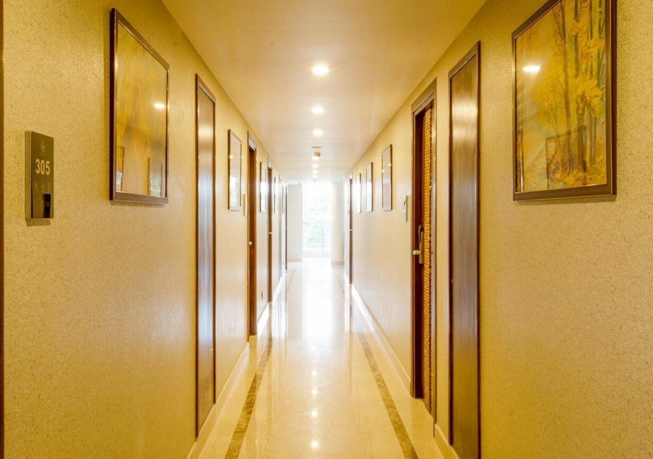 Ss Lumina Hotel Bangalore Exterior foto